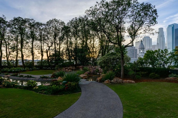 DoubleTree By Hilton Los Angeles Downtown Main image